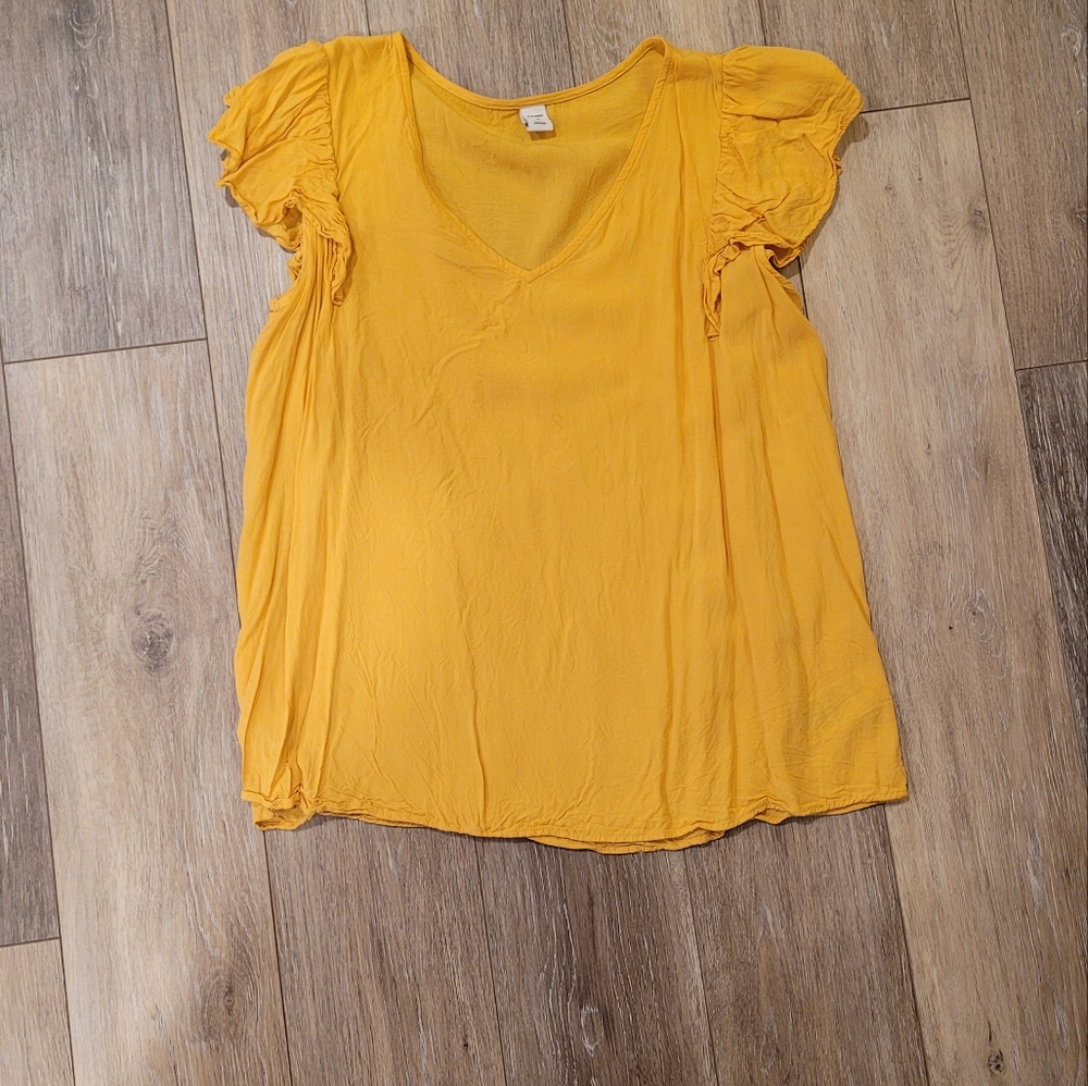Old Navy Yellow Short Sleeve Blouce- Medium